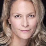 อเล็กซานดรา พาวเวอร์ส (Alexandra Powers)