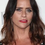 เอมี่ แลนเดกเกอร์ (Amy Landecker)