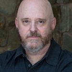 แอนดรูว์ บลูเมนธัล (Andrew Blumenthal)