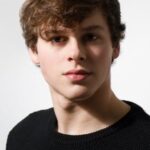 แอนดรูว์ แมทธิว เวลช์ (Andrew Matthew Welch)