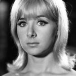 แองเจล่า ดักลาส (Angela Douglas)