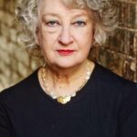 แอนนี่ ไบรอน (Annie Byron)