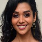 อนุปรียา โกเอ็นก้า (Anupriya Goenka)