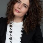 อาร์ซินี ข่านเจียน (Arsinée Khanjian)