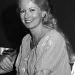 อวีวา มาร์คส์ (Aviva Marks)