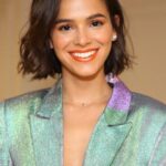 บรูน่า มาร์เกซีน (Bruna Marquezine)