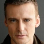 คัลลัม บลู (Callum Blue)