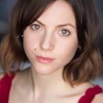 แคทริน สจ๊วร์ต (Catrin Stewart)