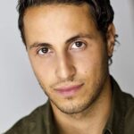 คริส คาเปเลริส (Chris Kapeleris)