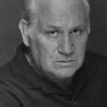 คล็อด เอิร์ล โจนส์ (Claude Earl Jones)