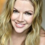 คอร์รี่ อิงลิช (Corri English)