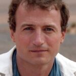 คริสปิน บอนแฮม-คาร์เตอร์ (Crispin Bonham-Carter)