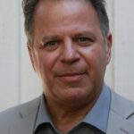 แดนตัน สโตน (Danton Stone)