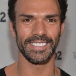 ดาร์เรน ชาห์ลาวี (Darren Shahlavi)