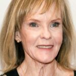 เดโบราห์ รัช (Deborah Rush)