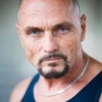 เดนนิส คีฟเฟอร์ (Dennis Keiffer)