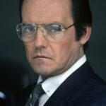 เดนนิส ลิปส์คอมบ์ (Dennis Lipscomb)