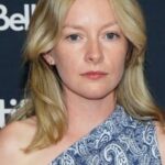 เดอราคแคมป์เบล (Deragh Campbell)