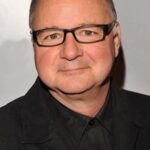 เดเร็ค แม็คเกรธ (Derek McGrath)