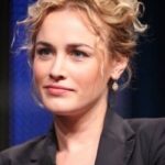 โดมินิก แม็คเอลลิกอตต์ (Dominique McElligott)