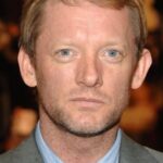 ดักลาส เฮนชอลล์ (Douglas Henshall)