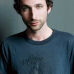 โดฟ ทีเฟนบัค (Dov Tiefenbach)