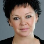 เอเลน่า วาลิชกินา (Elena Valyushkina)