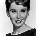 เอลินอร์ โดนาทู (Elinor Donahue)