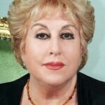 เอลิเซนดา ริบาส (Elisenda Ribas)