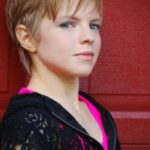 เอมิลี่ บรอสต์ (Emily Brobst)