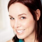 เอริก้า ดี. ชโรเดอร์ (Erica D. Schroeder)