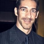 เอริค มาร์คัส ชูเอตซ์ (Erik Markus Schuetz)