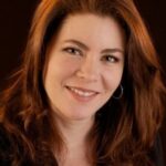 แฟนนี่ ลอซิเยร์ (Fanny Lauzier)