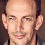 แฟรงค์ บอนด์ (Frank Bond)