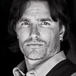 แฟรงค์ จอห์น ฮิวจ์ (Frank John Hughes)