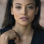 กาเบรียล วอลช์ (Gabrielle Walsh)