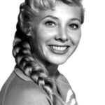 จอร์จิน ดาร์ซี (Georgine Darcy)