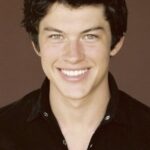 เกรแฮม ฟิลลิปส์ (Graham Phillips)