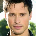 เกร็ก โฮวาเนสเซียน (Greg Hovanessian)