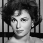 ฮายา ฮารารีต (Haya Harareet)