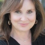 ฮอลลี่ พาเลซ (Holly Palance)