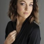 ฮอลลี่ เชอร์วีย์ (Holly Shervey)