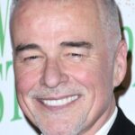 เอียน บูคานัน (Ian Buchanan)