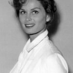 ไอริช แม็กคัลลา (Irish McCalla)