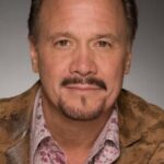 เจ.ดี.การ์ฟิลด์ (J.D. Garfield)