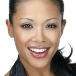 เจ.เอเลน มาร์กอส (J. Elaine Marcos)