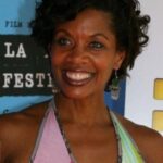 เจ.คาเรน โธมัส (J. Karen Thomas)