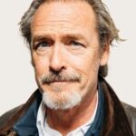 เจมส์ แม็กคาฟฟรีย์ (James McCaffrey)