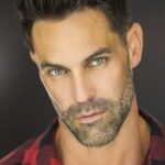 เจสัน-เชน สก็อตต์ (Jason-Shane Scott)