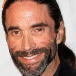 แจสเปอร์ โคล (Jasper Cole)